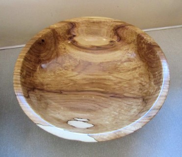 Keith Leonard won a commended certificate for this bowl